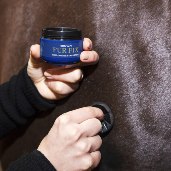 Nathalie Horsecare Fur Fix, Rød - Image 2