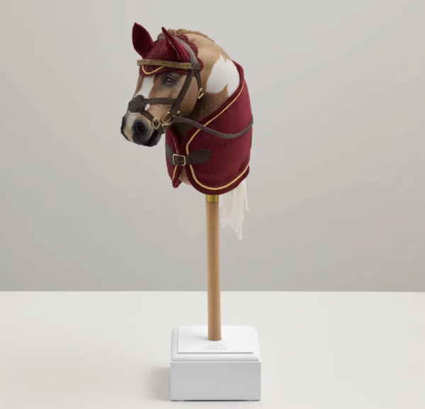 Cheval Roi “Le Monde” Legend Kæphest (FORUDBESTILLNG, LANDER FORÅR 2025) - Image 2