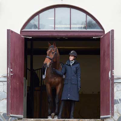Stierna ridebeklædning til alle vejrforhold